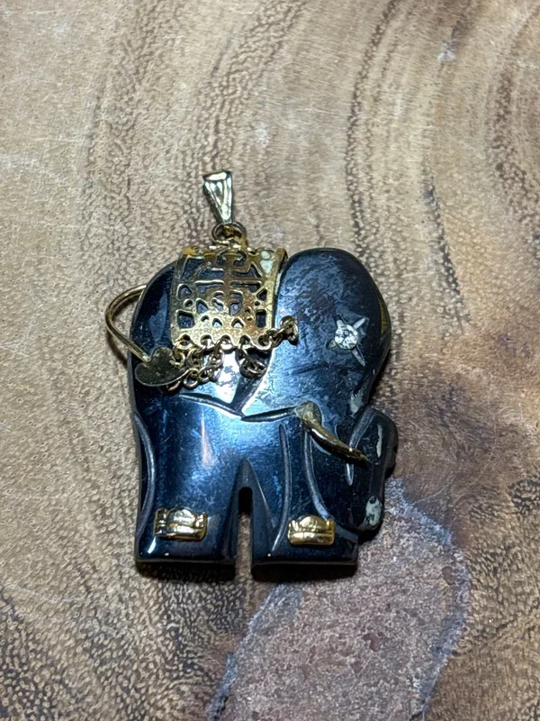 (C) Black Jade Elephant Pendant