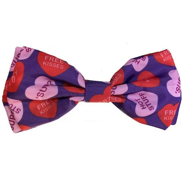 Huxley & Kent – Convo Hearts Bow Tie