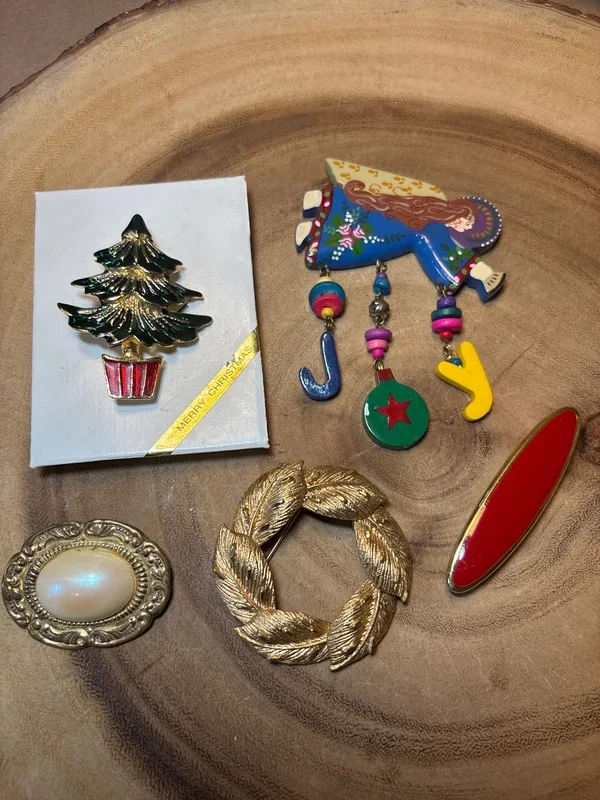 Lot of Pins