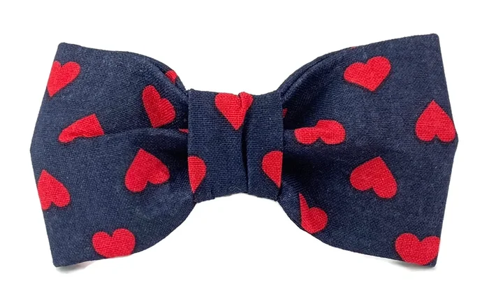Midnight Hearts Dog Bow Tie – 757