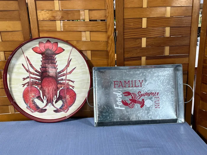 Set of 2 Decorative Crab Themed Trays